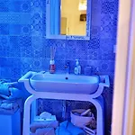 Apartment Happiness Gallery - Con Sauna - Bed Art Relaxing