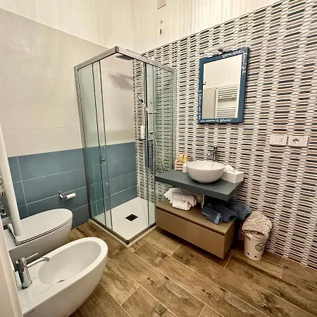 Apartment Happiness Gallery - Con Sauna - Bed Art Relaxing *