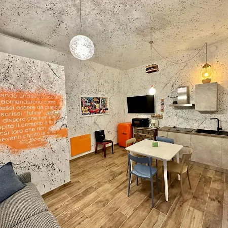 Bed Art Relaxing - Con Sauna Happiness Gallery Apartment *